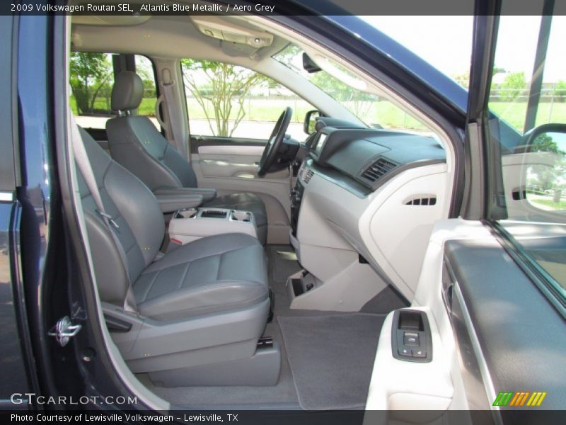 Atlantis Blue Metallic / Aero Grey 2009 Volkswagen Routan SEL