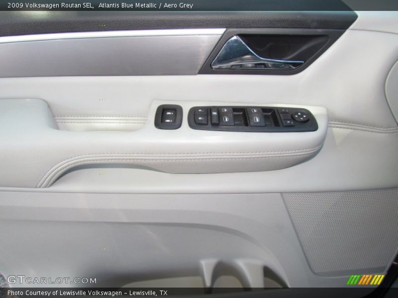 Atlantis Blue Metallic / Aero Grey 2009 Volkswagen Routan SEL