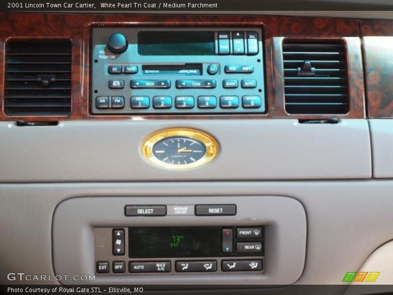 White Pearl Tri Coat / Medium Parchment 2001 Lincoln Town Car Cartier
