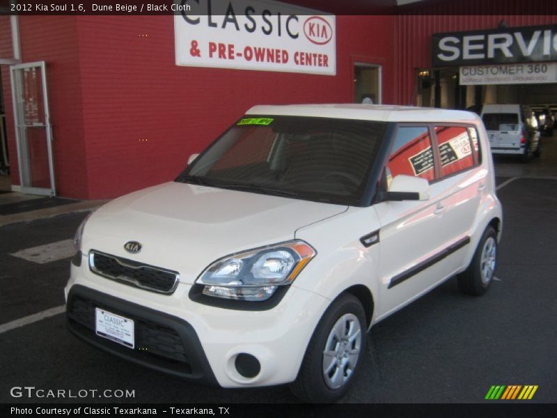 Dune Beige / Black Cloth 2012 Kia Soul 1.6