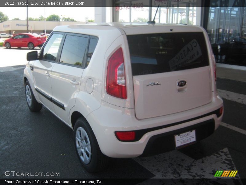 Dune Beige / Black Cloth 2012 Kia Soul 1.6