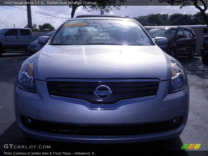 Radiant Silver Metallic / Charcoal 2009 Nissan Altima 3.5 SL