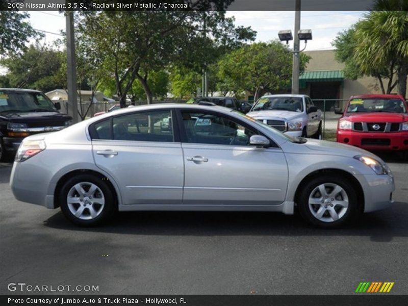 Radiant Silver Metallic / Charcoal 2009 Nissan Altima 3.5 SL