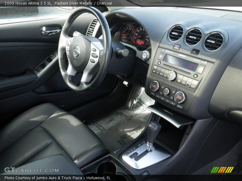 Radiant Silver Metallic / Charcoal 2009 Nissan Altima 3.5 SL
