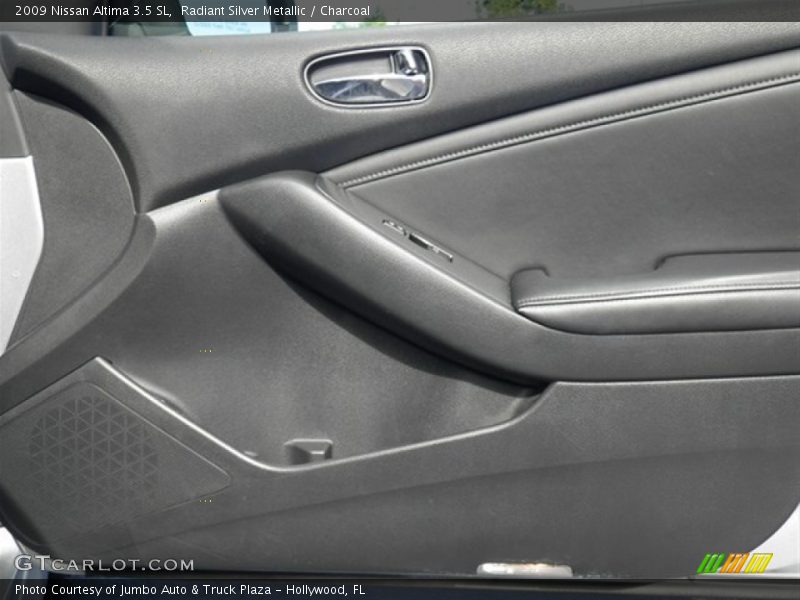 Radiant Silver Metallic / Charcoal 2009 Nissan Altima 3.5 SL