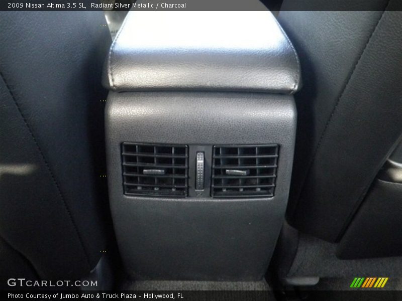 Radiant Silver Metallic / Charcoal 2009 Nissan Altima 3.5 SL