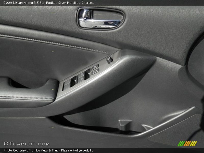 Radiant Silver Metallic / Charcoal 2009 Nissan Altima 3.5 SL