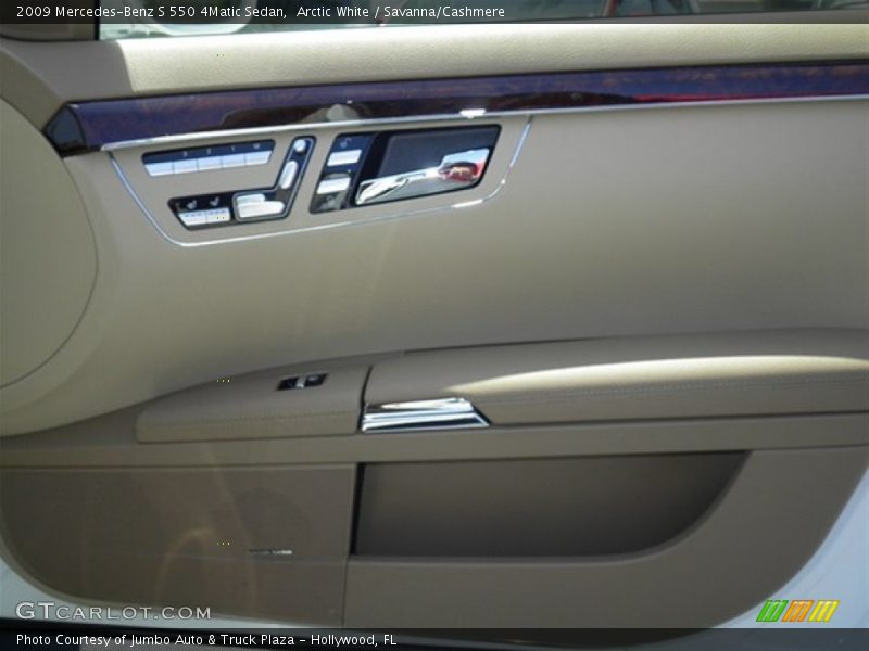 Arctic White / Savanna/Cashmere 2009 Mercedes-Benz S 550 4Matic Sedan