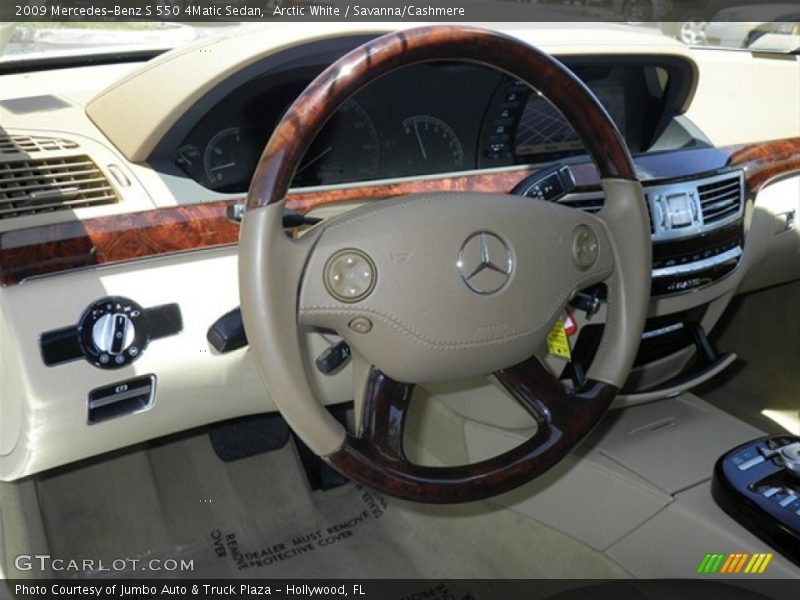 Arctic White / Savanna/Cashmere 2009 Mercedes-Benz S 550 4Matic Sedan