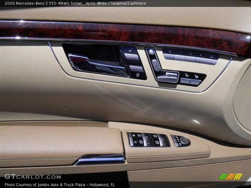 Arctic White / Savanna/Cashmere 2009 Mercedes-Benz S 550 4Matic Sedan
