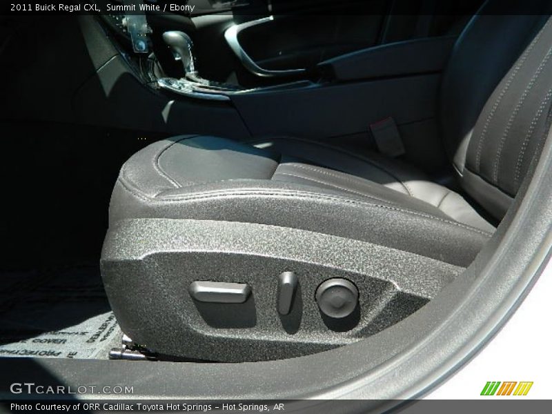 Summit White / Ebony 2011 Buick Regal CXL