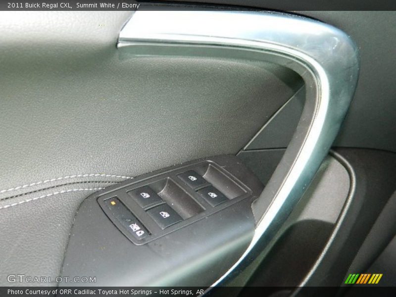 Summit White / Ebony 2011 Buick Regal CXL
