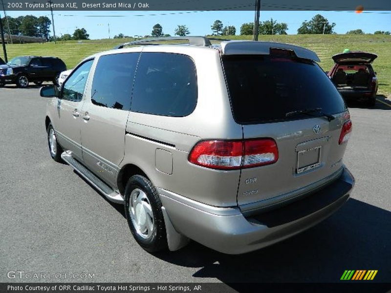 Desert Sand Mica / Oak 2002 Toyota Sienna XLE