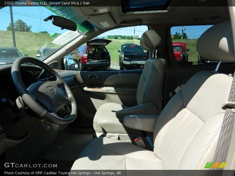 Desert Sand Mica / Oak 2002 Toyota Sienna XLE