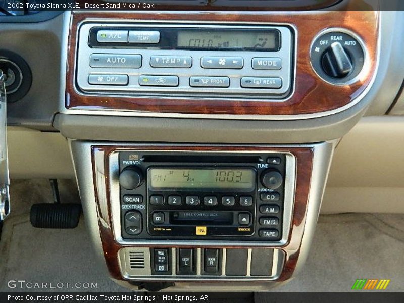 Desert Sand Mica / Oak 2002 Toyota Sienna XLE