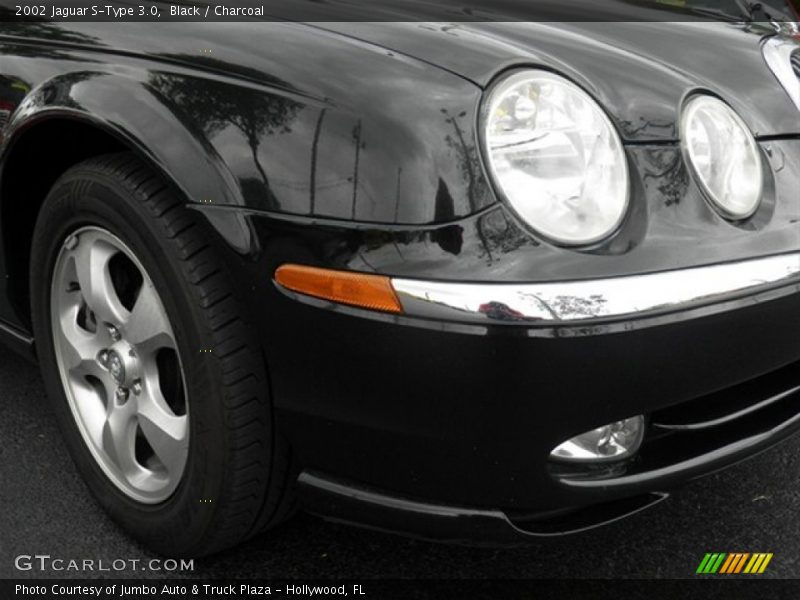 Black / Charcoal 2002 Jaguar S-Type 3.0