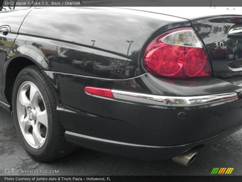 Black / Charcoal 2002 Jaguar S-Type 3.0