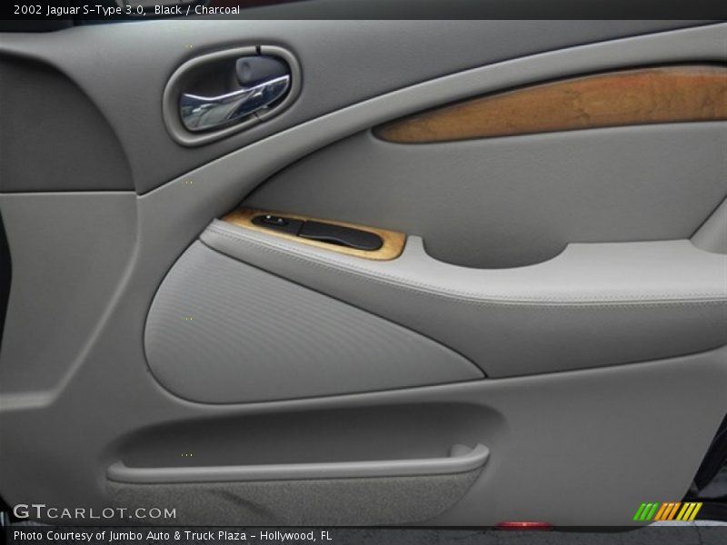 Black / Charcoal 2002 Jaguar S-Type 3.0