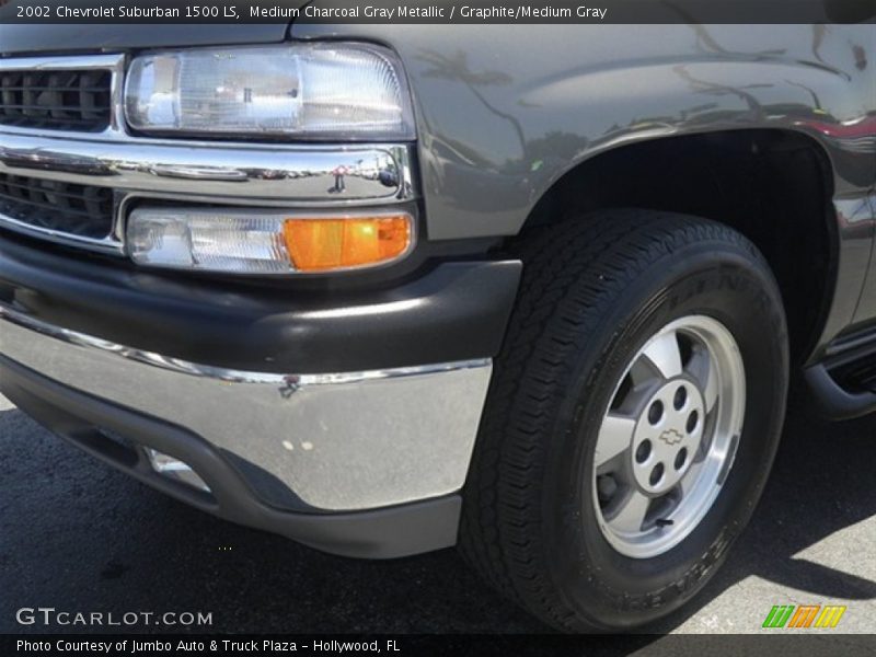 Medium Charcoal Gray Metallic / Graphite/Medium Gray 2002 Chevrolet Suburban 1500 LS