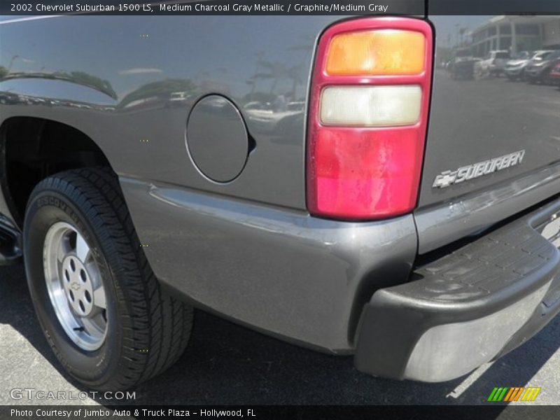 Medium Charcoal Gray Metallic / Graphite/Medium Gray 2002 Chevrolet Suburban 1500 LS