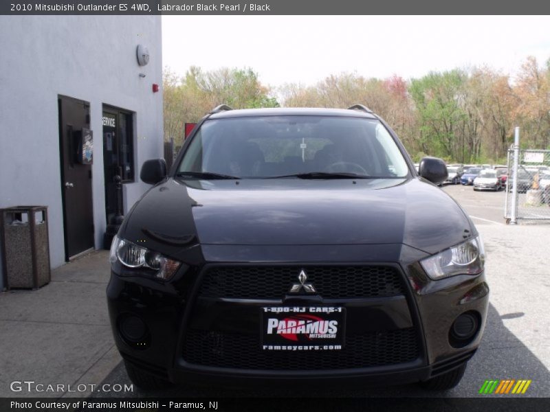 Labrador Black Pearl / Black 2010 Mitsubishi Outlander ES 4WD
