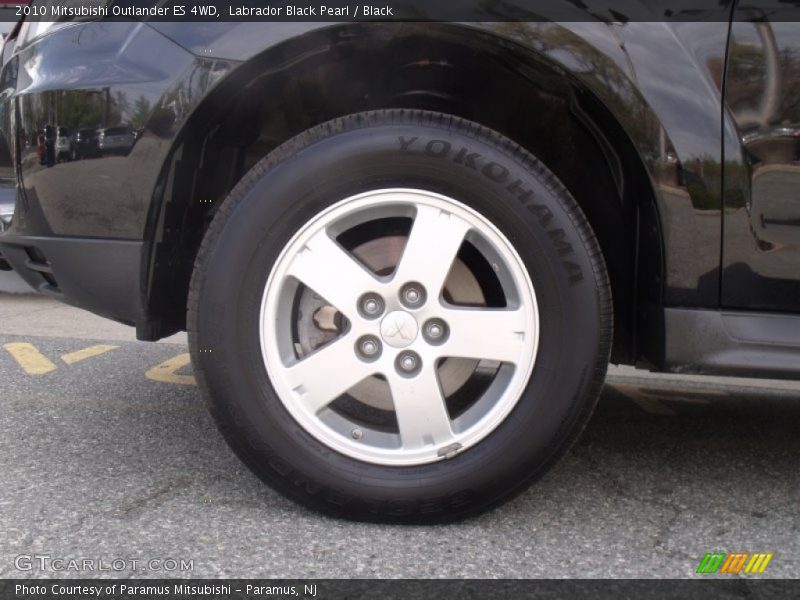 Labrador Black Pearl / Black 2010 Mitsubishi Outlander ES 4WD