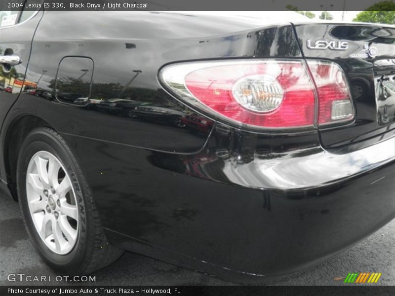 Black Onyx / Light Charcoal 2004 Lexus ES 330