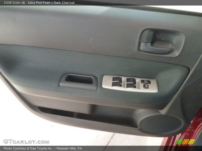 Salsa Red Pearl / Dark Charcoal 2006 Scion xB