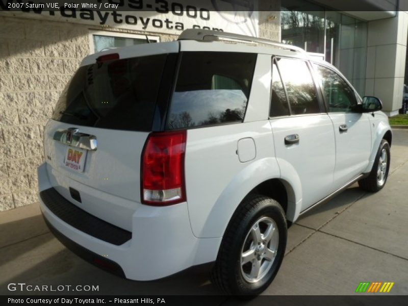 Polar White / Gray 2007 Saturn VUE