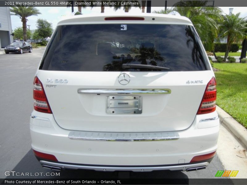 Diamond White Metallic / Cashmere 2011 Mercedes-Benz GL 550 4Matic