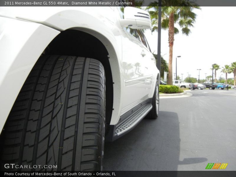 Diamond White Metallic / Cashmere 2011 Mercedes-Benz GL 550 4Matic