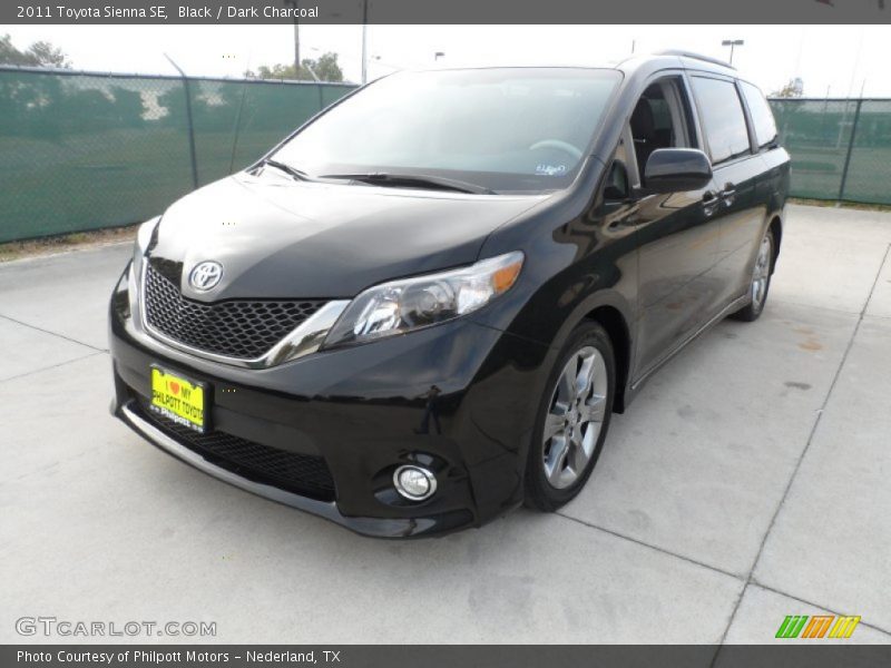 Black / Dark Charcoal 2011 Toyota Sienna SE