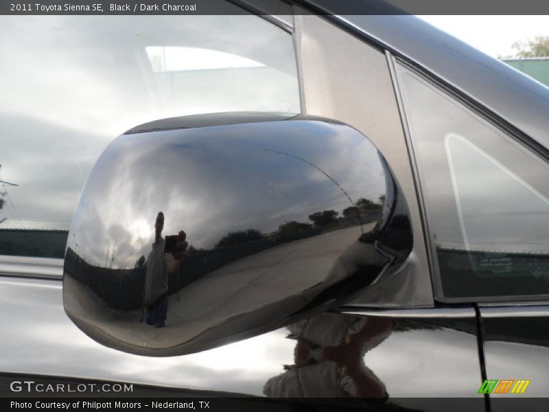 Black / Dark Charcoal 2011 Toyota Sienna SE
