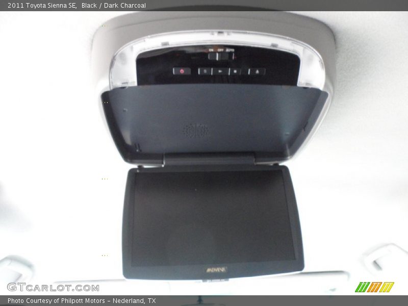 Black / Dark Charcoal 2011 Toyota Sienna SE