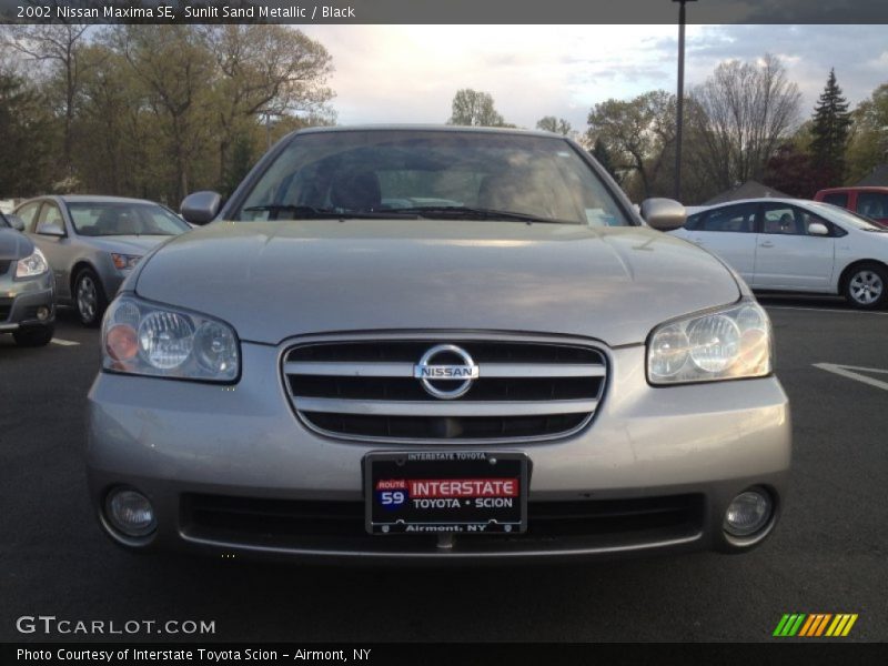 Sunlit Sand Metallic / Black 2002 Nissan Maxima SE