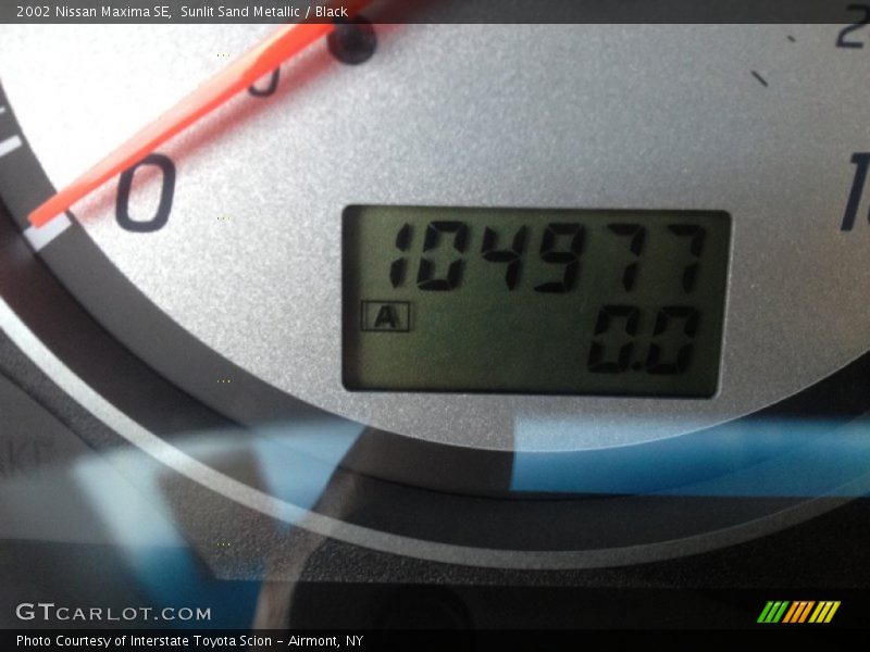 Sunlit Sand Metallic / Black 2002 Nissan Maxima SE
