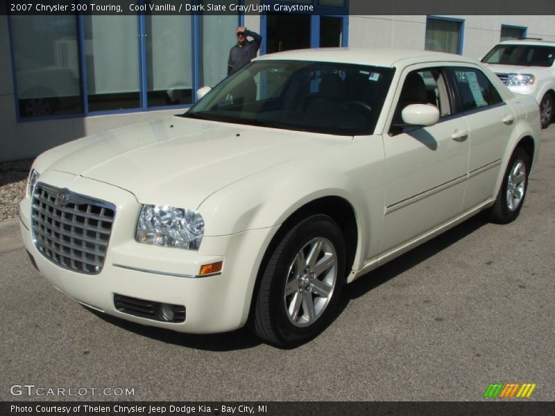 Cool Vanilla / Dark Slate Gray/Light Graystone 2007 Chrysler 300 Touring