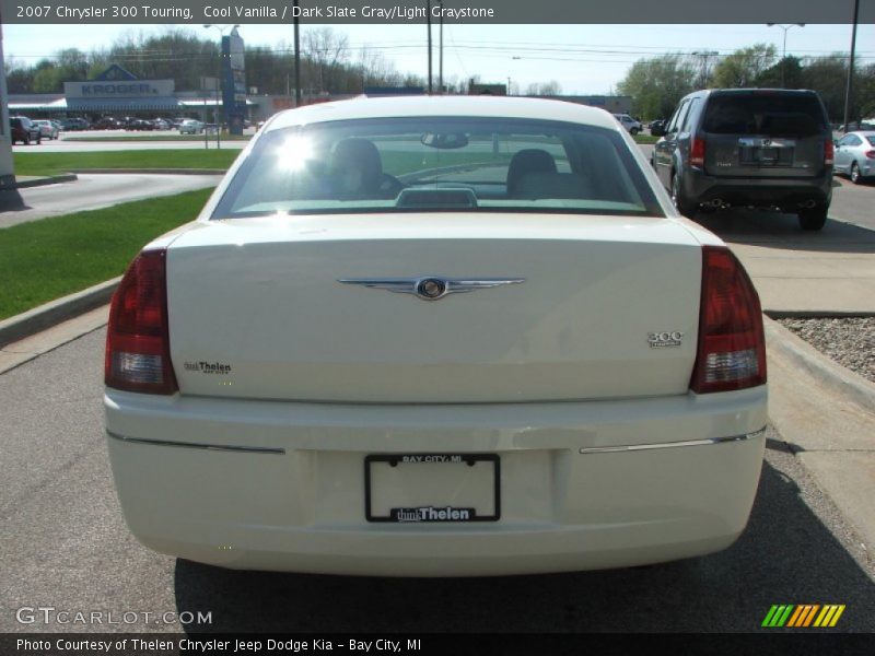Cool Vanilla / Dark Slate Gray/Light Graystone 2007 Chrysler 300 Touring