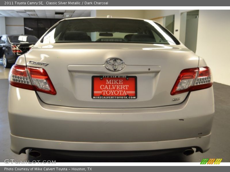 Classic Silver Metallic / Dark Charcoal 2011 Toyota Camry SE