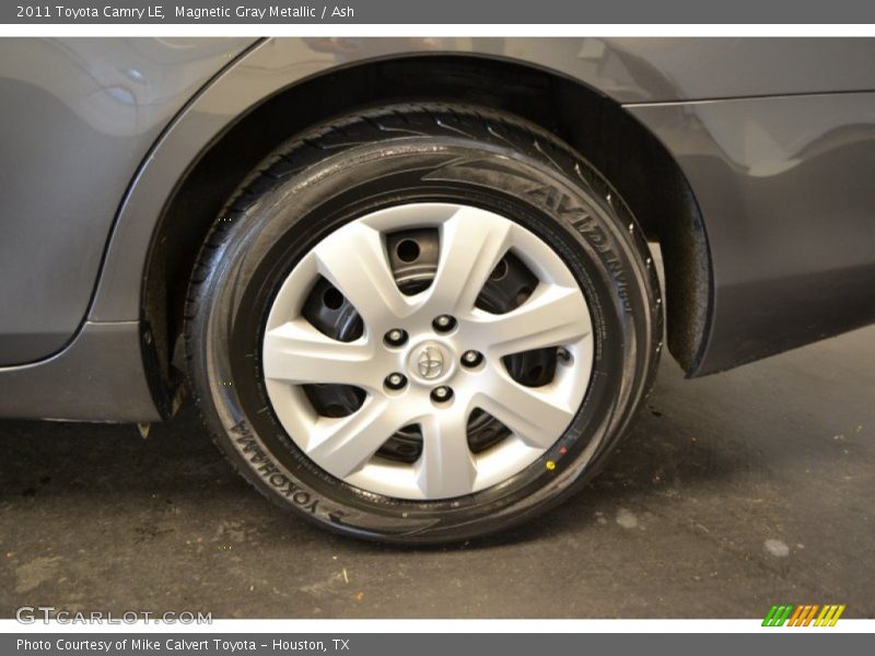 Magnetic Gray Metallic / Ash 2011 Toyota Camry LE