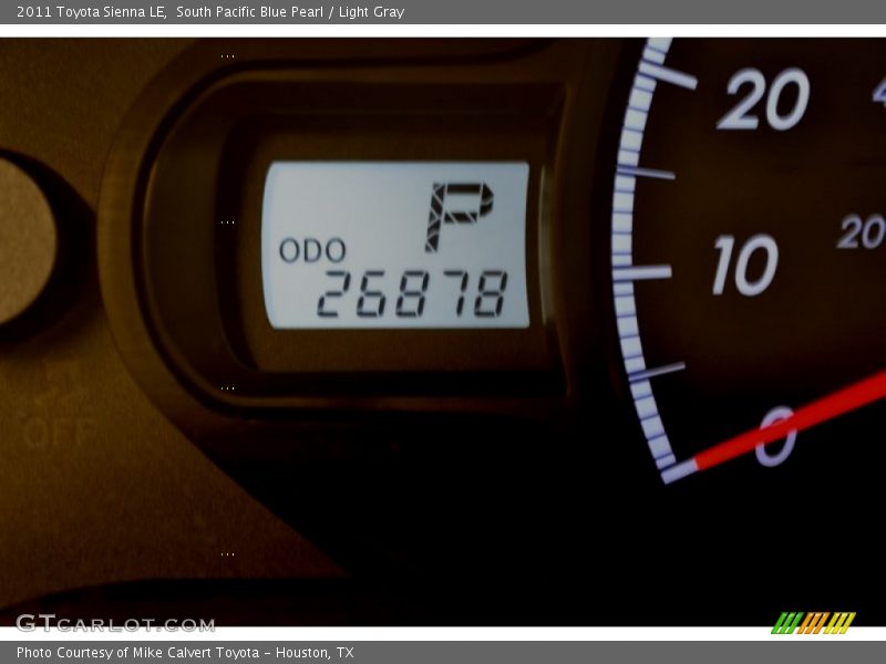 South Pacific Blue Pearl / Light Gray 2011 Toyota Sienna LE