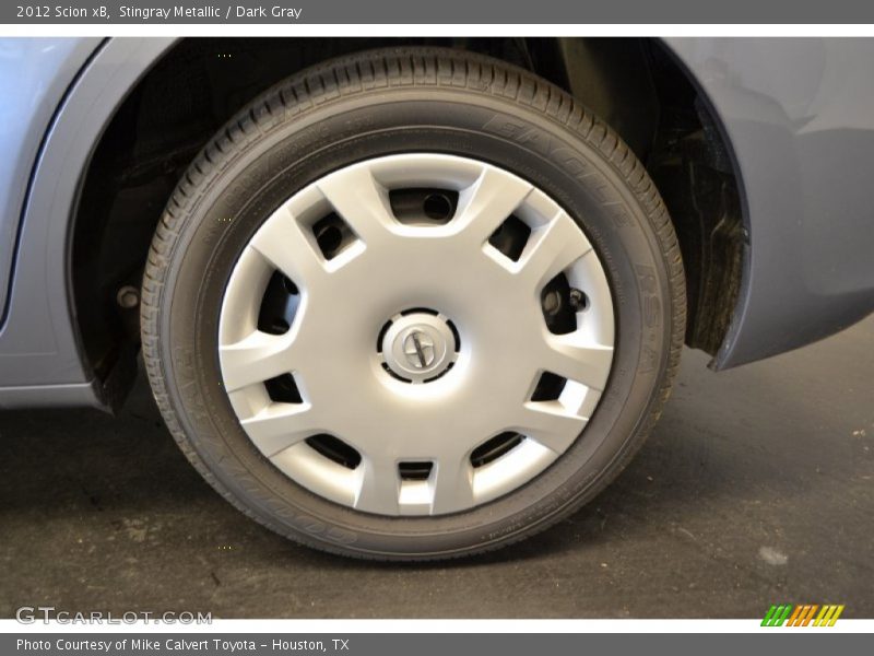 Stingray Metallic / Dark Gray 2012 Scion xB
