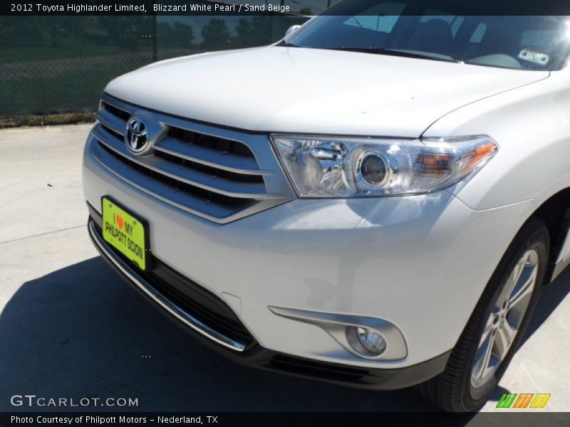 Blizzard White Pearl / Sand Beige 2012 Toyota Highlander Limited