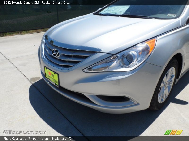 Radiant Silver / Gray 2012 Hyundai Sonata GLS