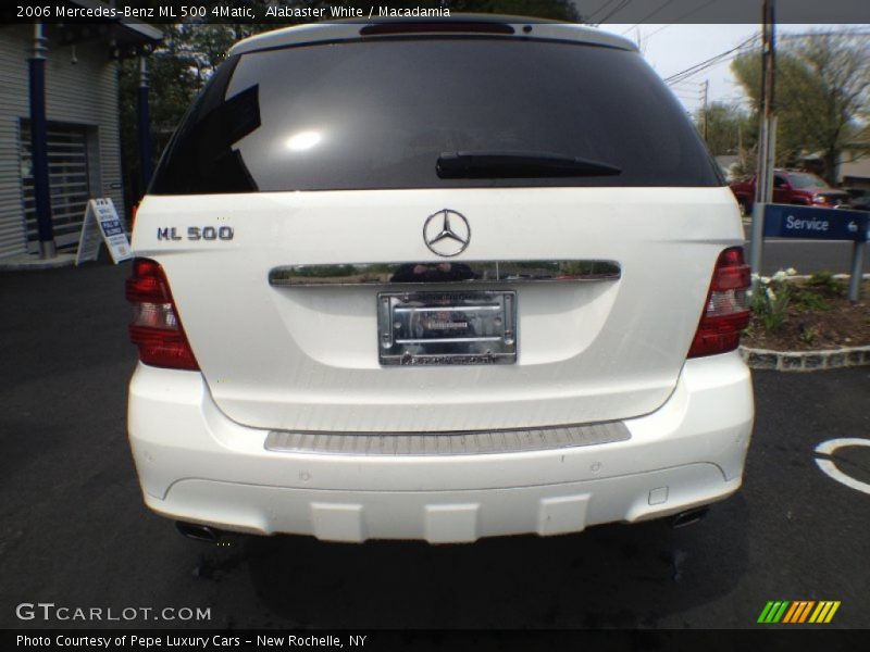 Alabaster White / Macadamia 2006 Mercedes-Benz ML 500 4Matic