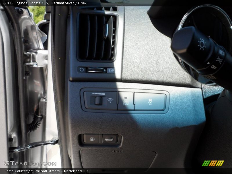 Radiant Silver / Gray 2012 Hyundai Sonata GLS