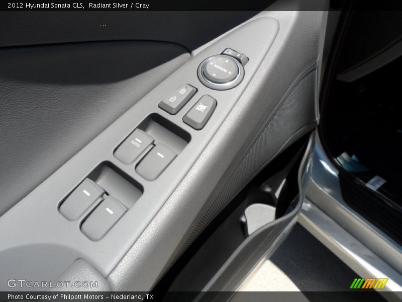Radiant Silver / Gray 2012 Hyundai Sonata GLS