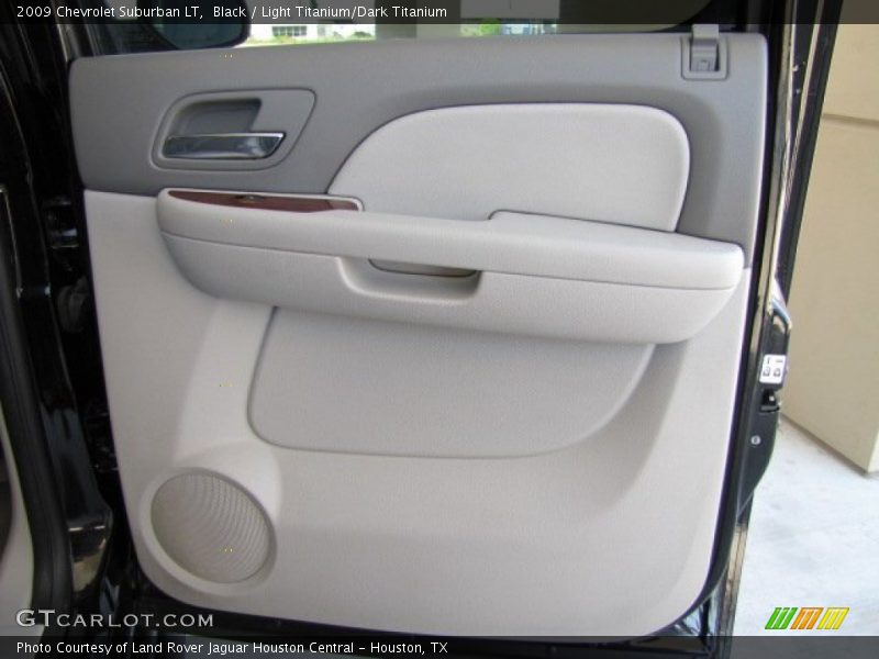 Black / Light Titanium/Dark Titanium 2009 Chevrolet Suburban LT