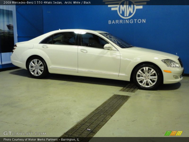 Arctic White / Black 2009 Mercedes-Benz S 550 4Matic Sedan