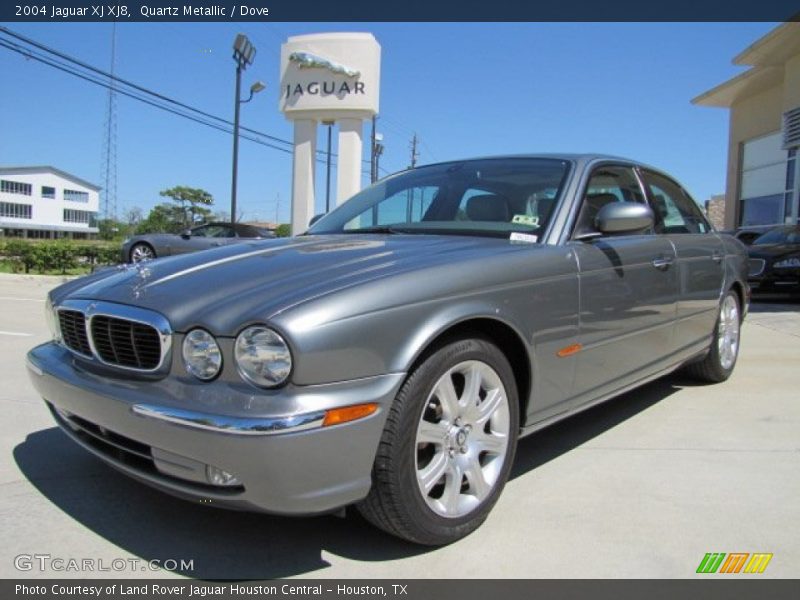 Quartz Metallic / Dove 2004 Jaguar XJ XJ8